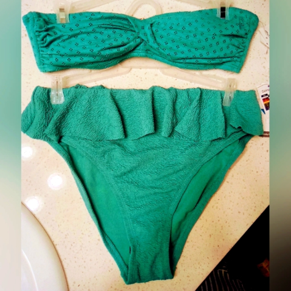 New bikini (m)